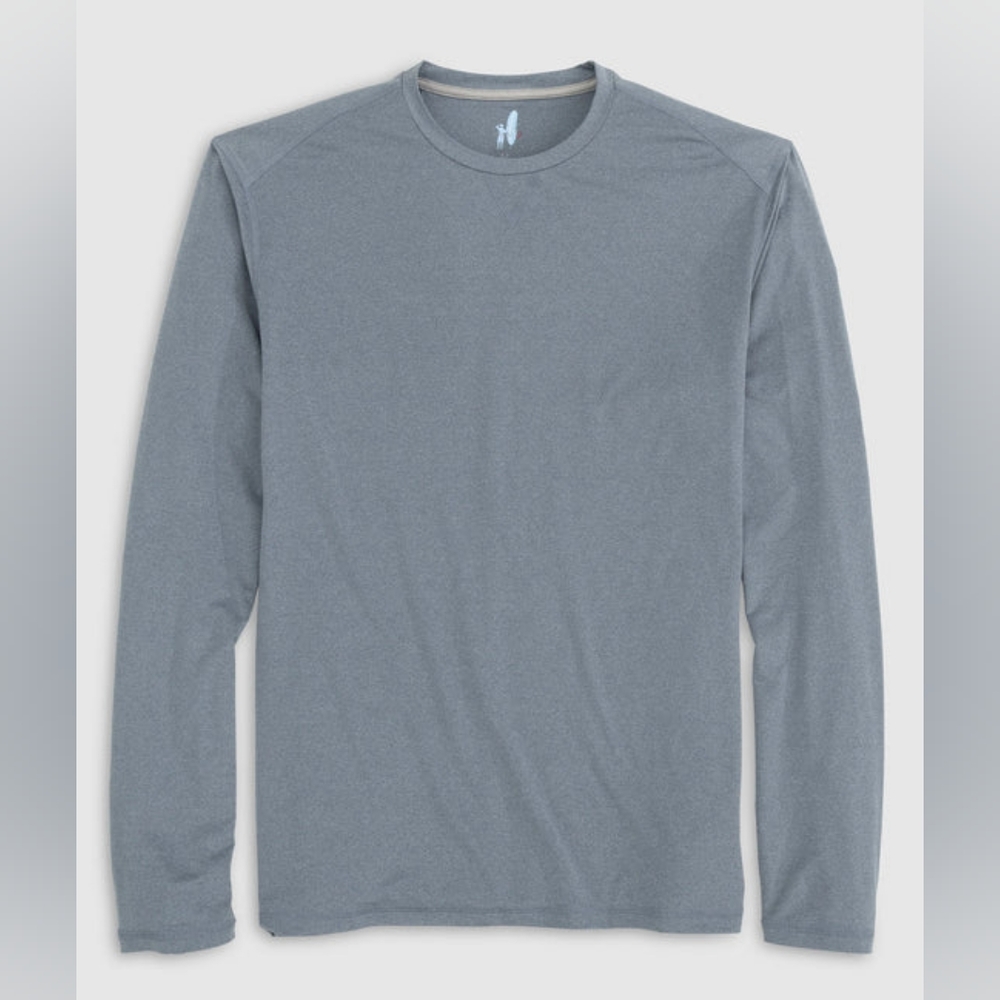 Johnnie-O prep performance long sleeve t-shirt Large in wake.